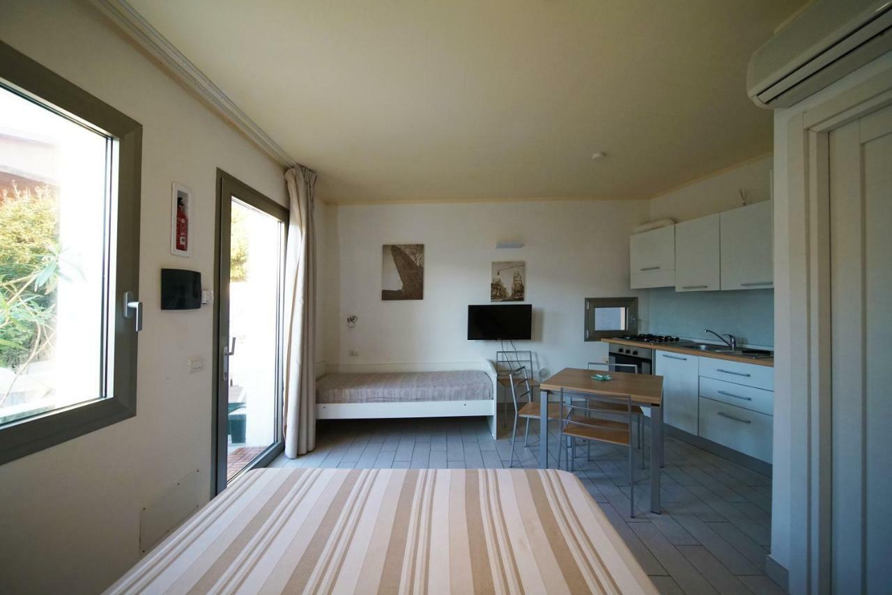 Holiday Home Isola Rossa 外观 照片